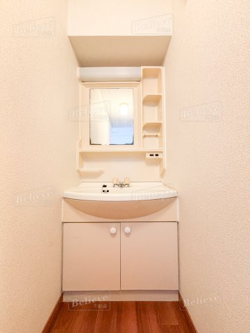 ソレアードの洗面所|明るい洗面所です☆