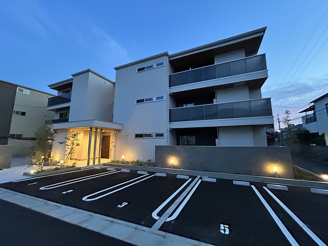 アベニール末広