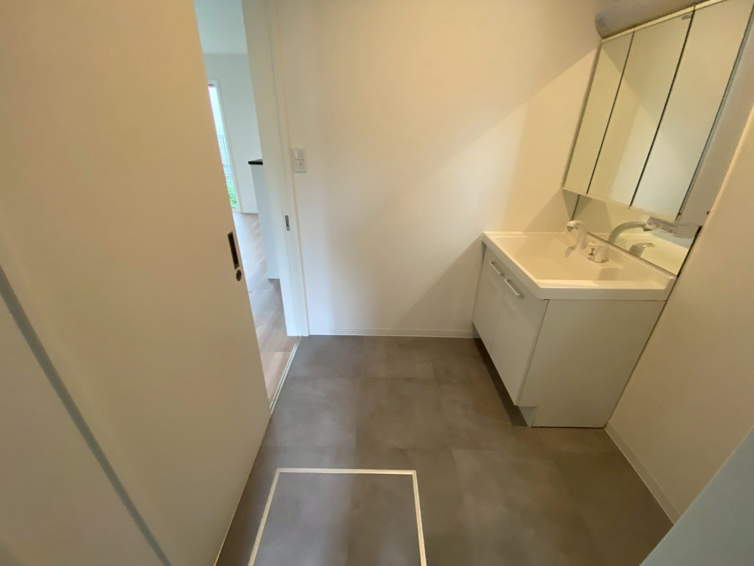 萩山台1丁目の洗面所