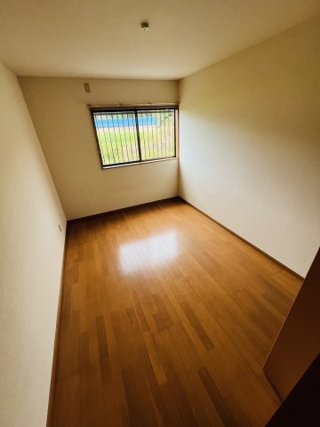 フォレスト壱番館の居間・リビング