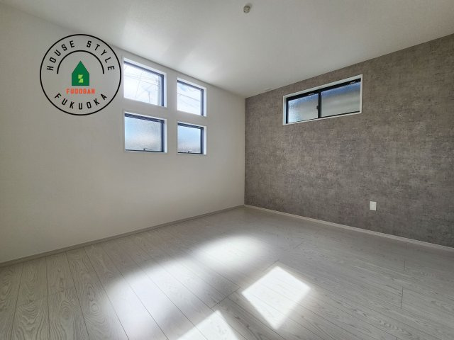 糟屋郡宇美町平和2丁目第4-1棟（1号棟）の寝室|主寝室には収納力に優れたクローゼットがありますので、お部屋もすっきり片付きます。