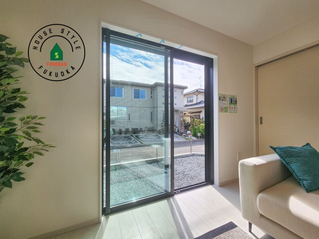 糟屋郡宇美町平和2丁目第4-1棟（1号棟）の展望|窓から緑が見える物件も魅力的です。