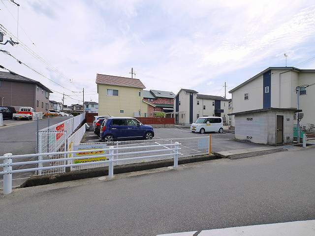 出合モータープールの駐車場