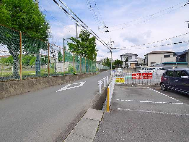出合モータープールの周辺