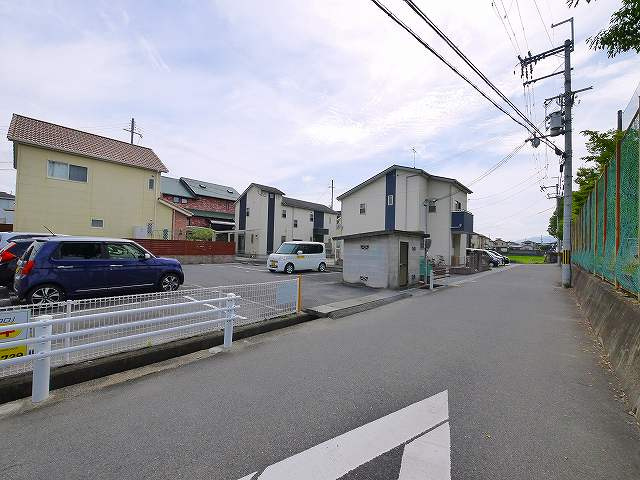 出合モータープールの周辺