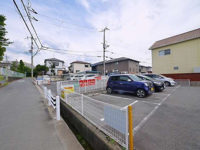出合モータープールの駐車場