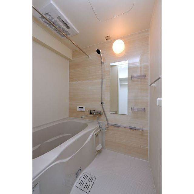 LIBTH薬院PREMIERの浴室