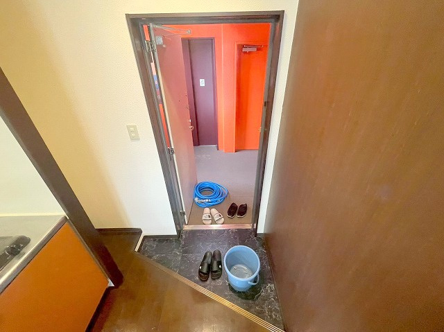 シャトーフェリーチェの玄関