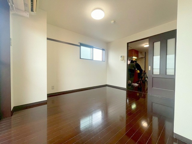 シャトーフェリーチェの居間・リビング