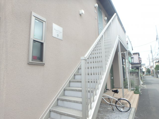 フォレストコートのエントランス|他のお部屋の参考写真となります。
