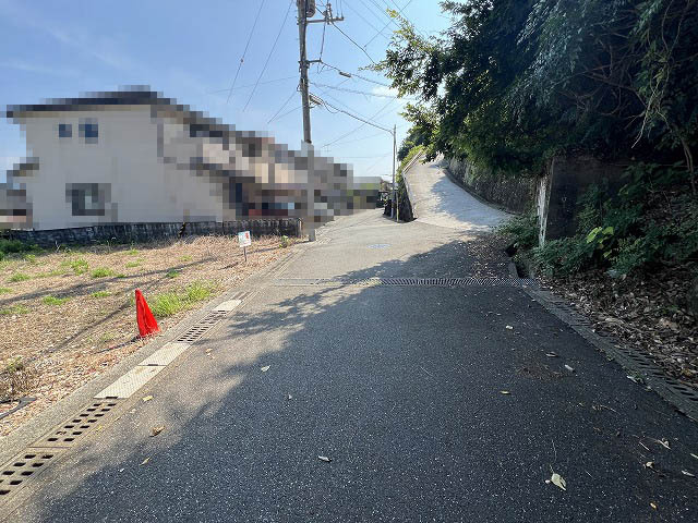 神田　建築条件付き　売土地の前面道路含む現地写真