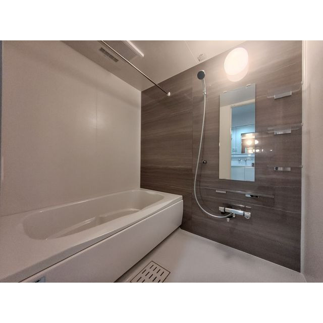 LIBTH上牟田EASTの浴室