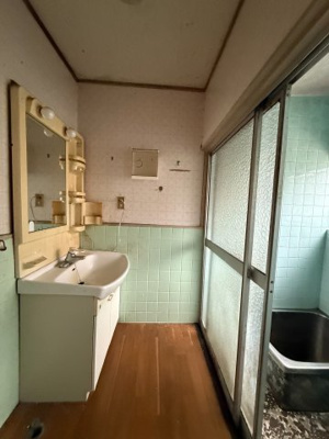 【独立洗面台】 | 和気町衣笠中古戸建