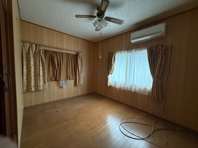 【洋室】 | 和気町衣笠中古戸建