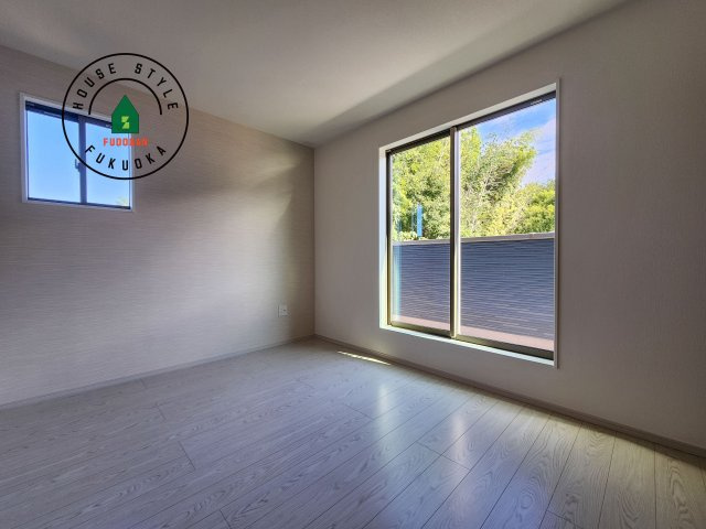 大野城市牛頸3丁目第1-2棟（1号棟）の寝室|主寝室には収納力に優れたクローゼットがありますので、お部屋もすっきり片付きます。