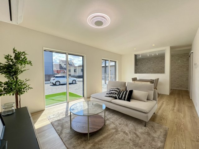 ☆★☆完成見学会開催☆★☆タスリエPLUS日置町の居間・リビング