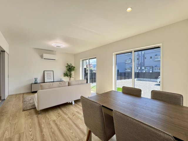 ☆★☆完成見学会開催☆★☆タスリエPLUS日置町の居間・リビング