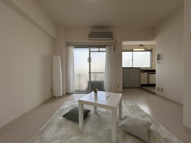 サンライズファーストの居間・リビング