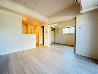 【居間・リビング】 | KS 本牧 Story Ⅱ