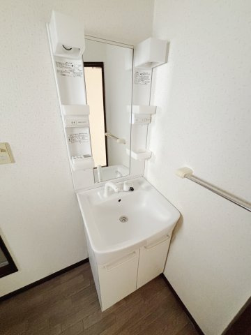 フレグランス御代の独立洗面台