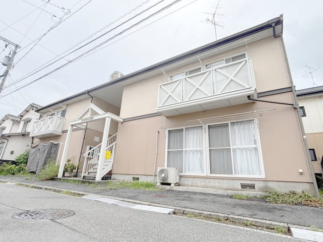 フレグランス御代の外観