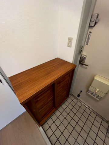 マンションいくしまの玄関