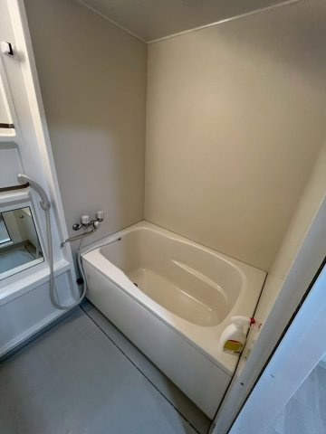 マンションいくしまの浴室