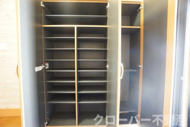 土器町西戸建ての収納