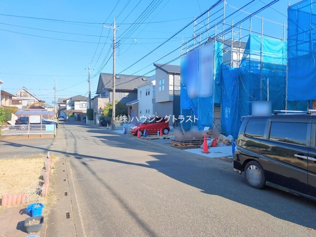 仲介手数料無料　GRAFARE 所沢市中富南４期　全８棟　の前面道路含む現地写真