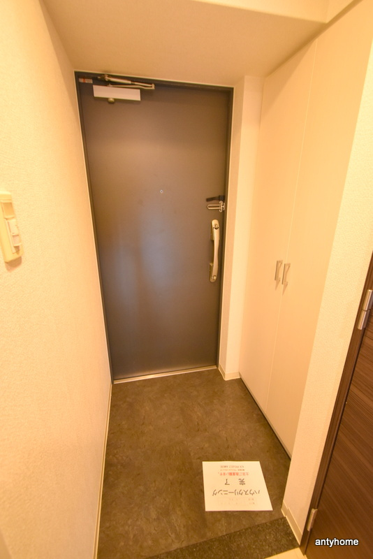 エスリード福島第５　仲介手数料無料の玄関