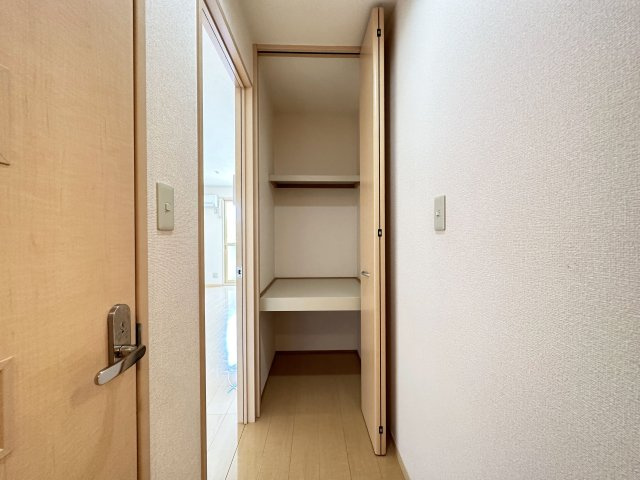 リヴェール北御座 C棟の収納