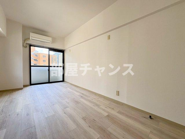 ハイツ金山の居間・リビング