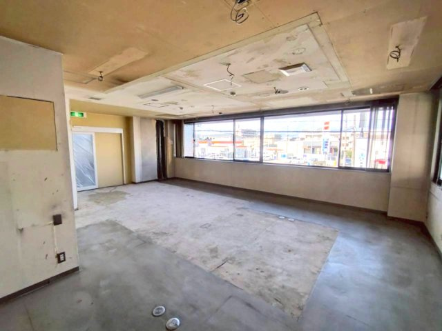 天野ビルの内装