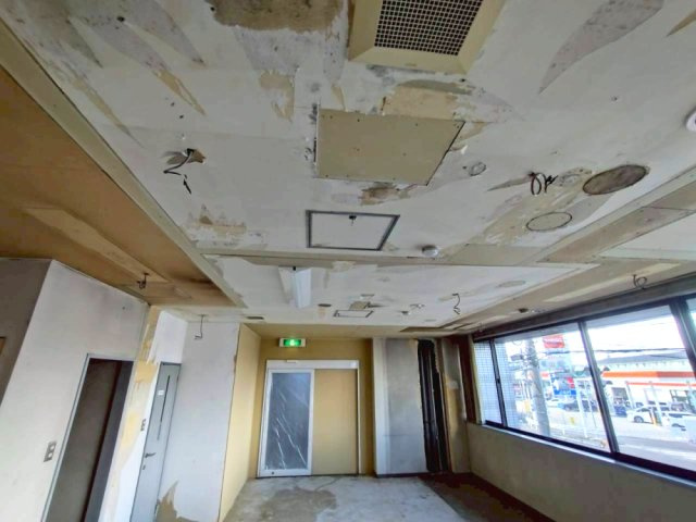 天野ビルの内装