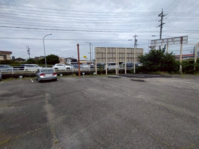 天野ビルの駐車場