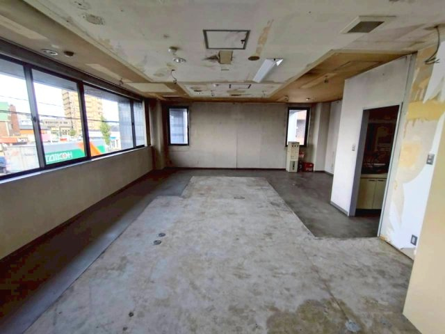 天野ビルの内装