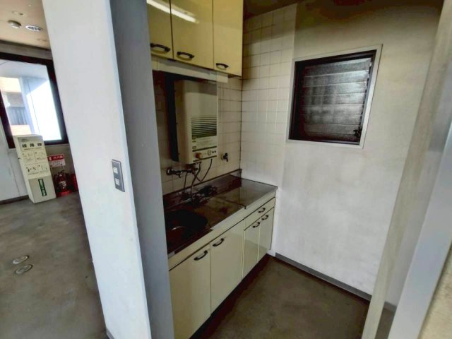 天野ビルの内装