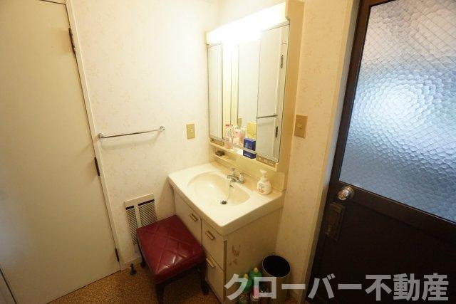 坂出市旭町戸建ての独立洗面台