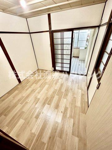 門真市大池町テラスハウスの洋室