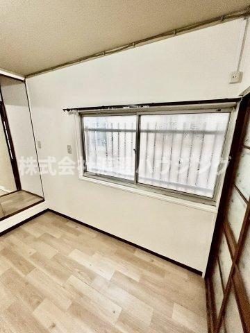 門真市大池町テラスハウスのその他|窓