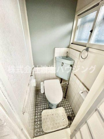 門真市大池町テラスハウスのトイレ