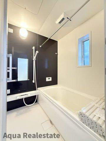 丸亀市城東町１丁目の新築一戸建の浴室|日々の疲れを癒すお風呂付です