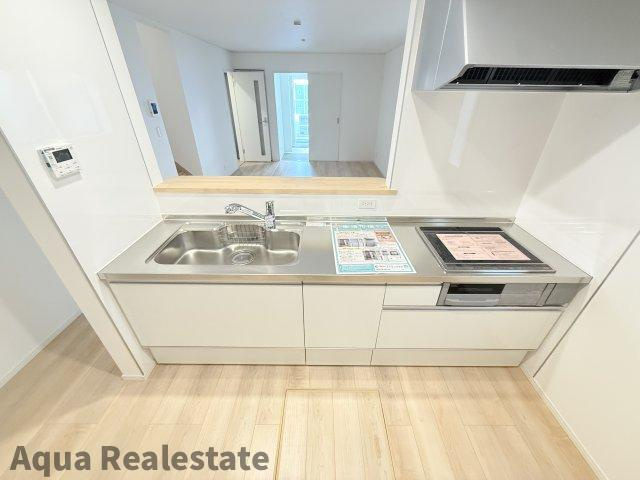 丸亀市城東町１丁目の新築一戸建のキッチン|コンパクトなキッチンで掃除もラクラク