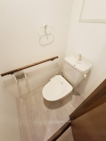 KDXレジデンス夙川ヒルズ 　1番館のトイレ