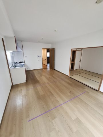 KDXレジデンス夙川ヒルズ 　1番館の居間・リビング