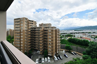 【展望】 | バルコニー前面に遮蔽物がないので陽当り眺望良好です