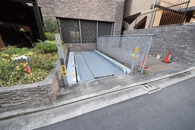 パークアクシス青山骨董通りの駐車場