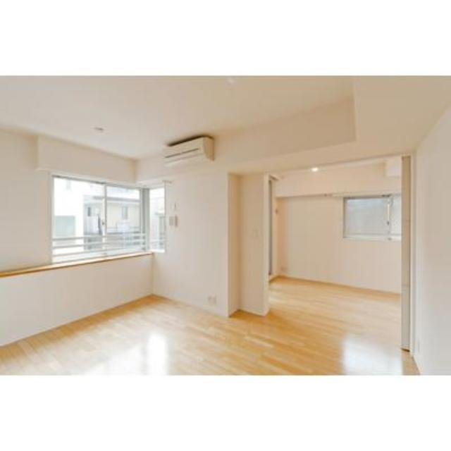 パークアクシス青山骨董通りの居間・リビング