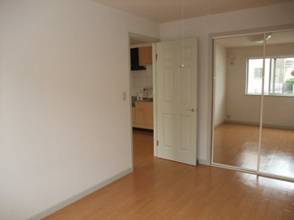 【内装】 | サンタプレイス | 洋室