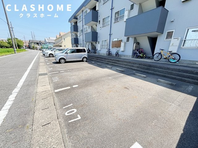 沖野マンション　　刈谷市の賃貸ならクラスホーム刈谷店の駐車場